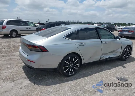 2024 Honda Accord Hybrid Touring из США, поврежденный, VIN 1HGCY2F80RA083131